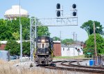 NS 1186 backs under the Rowan Interlocking Signals